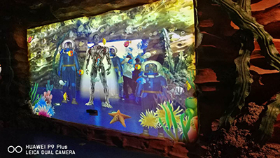 AVANZA投影机打造情景式海洋公园